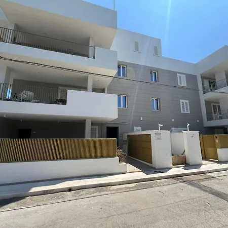 Mh Lippolis Apartman