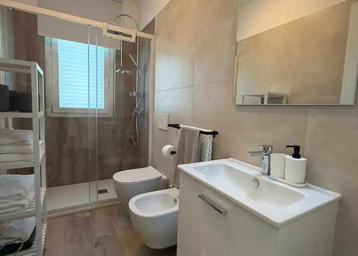 Mh Lippolis * Бари