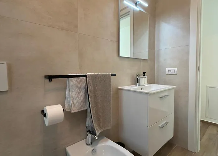 Mh Lippolis * Бари